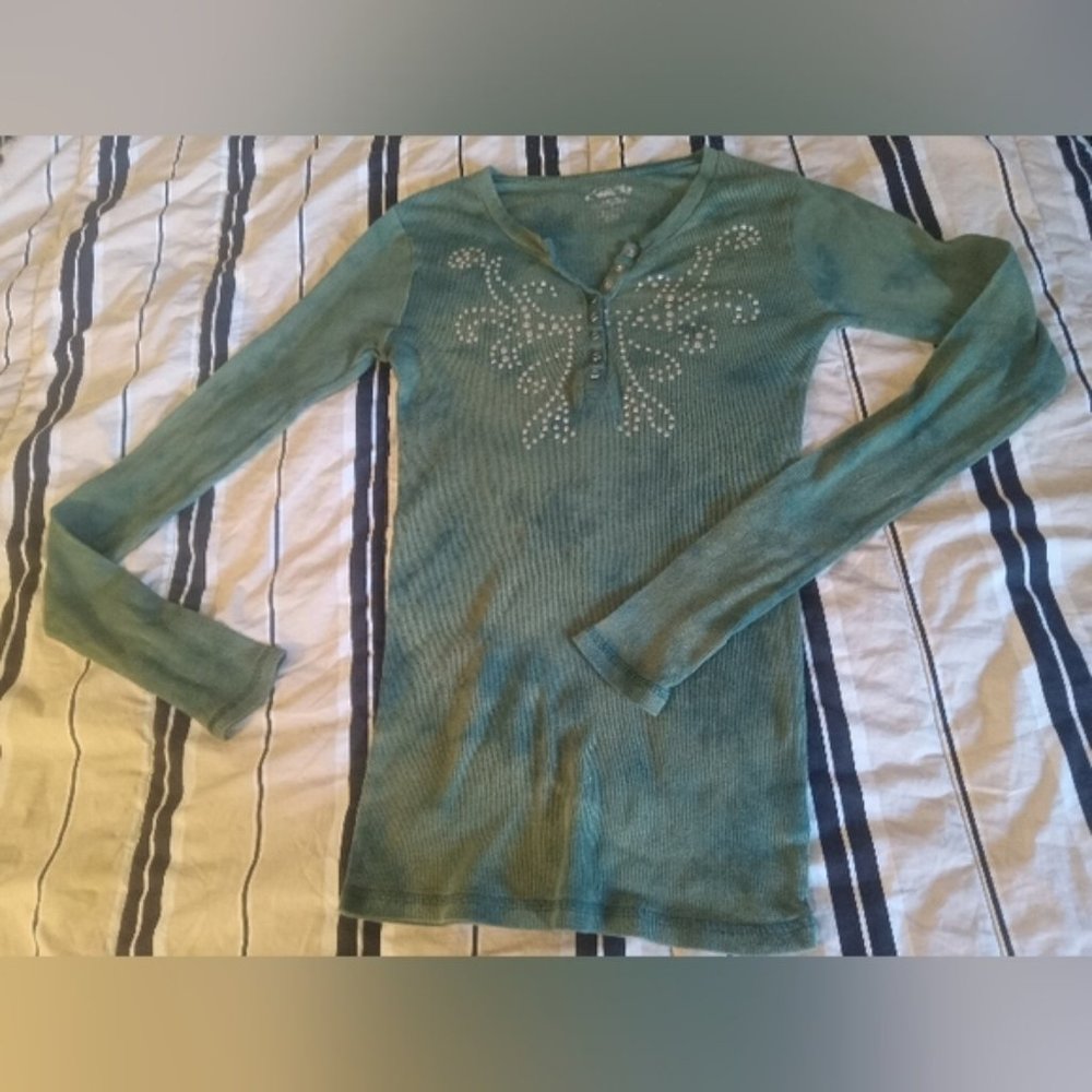 2 Long Sleeve Tops